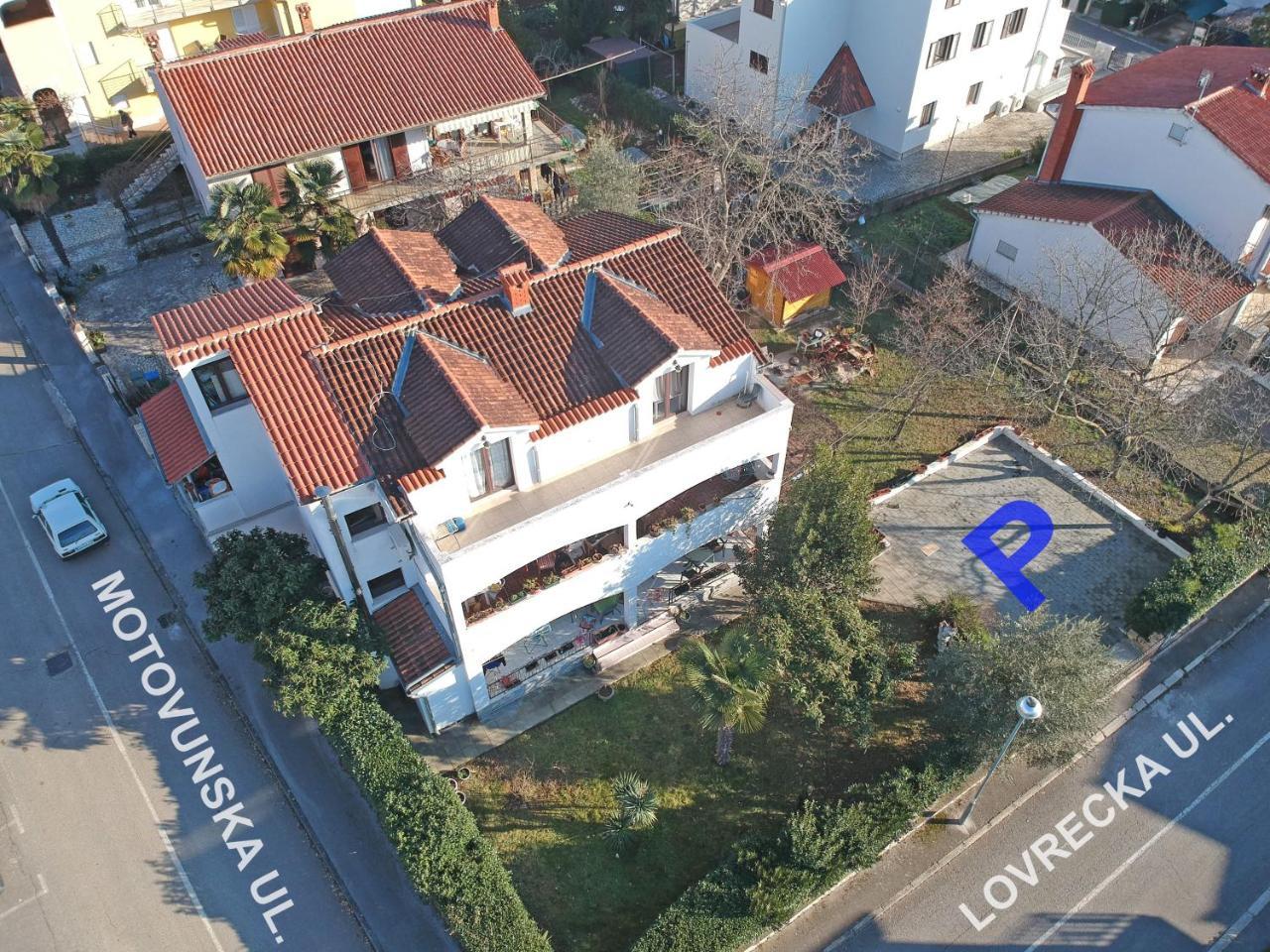 Apartments Vanessa Poreč Exterior foto